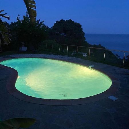 Villa Les Alizes Le Le Rayol-Canadel-sur-Mer Dış mekan fotoğraf